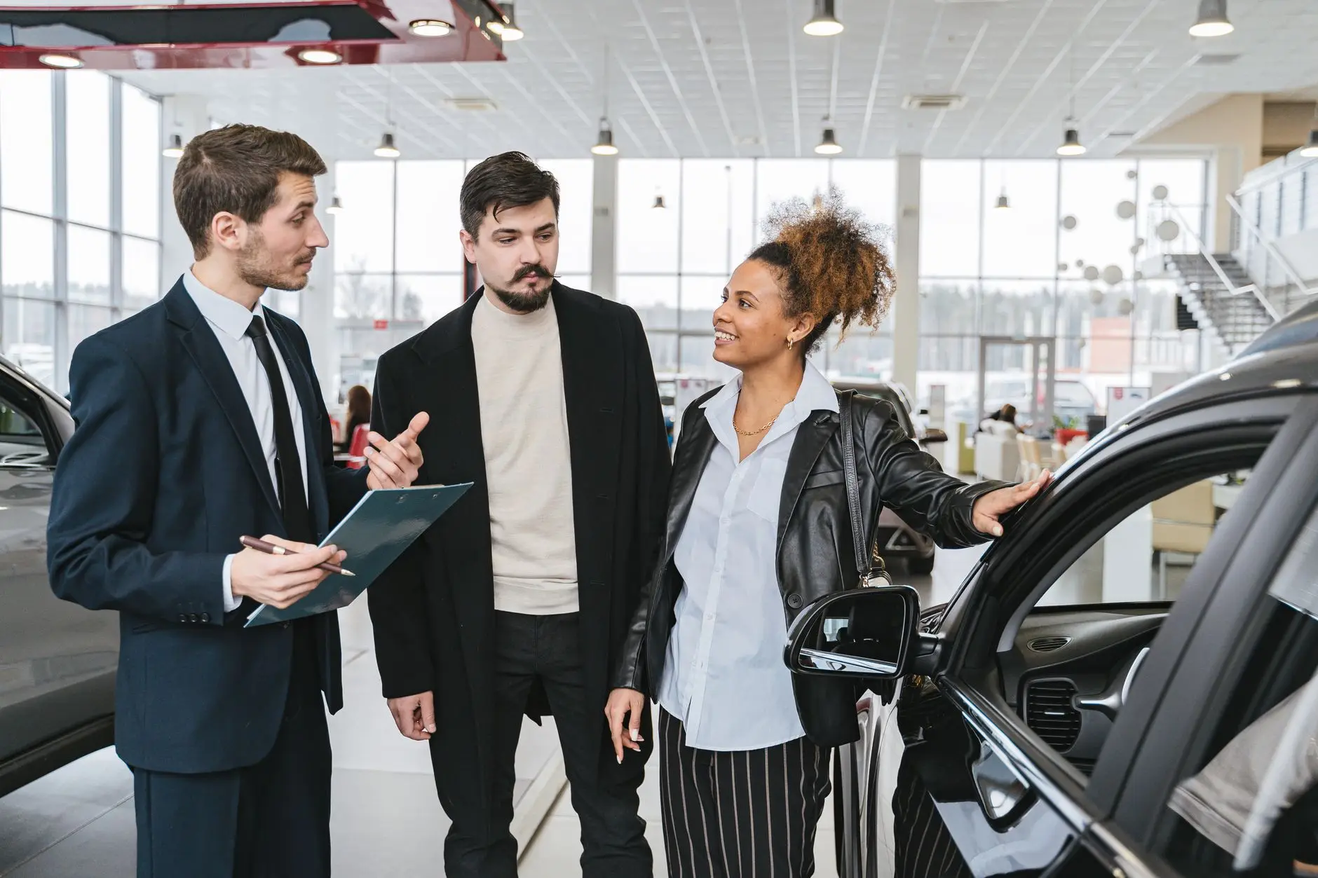 Autohäuser: Probefahrten füllen den Showroom