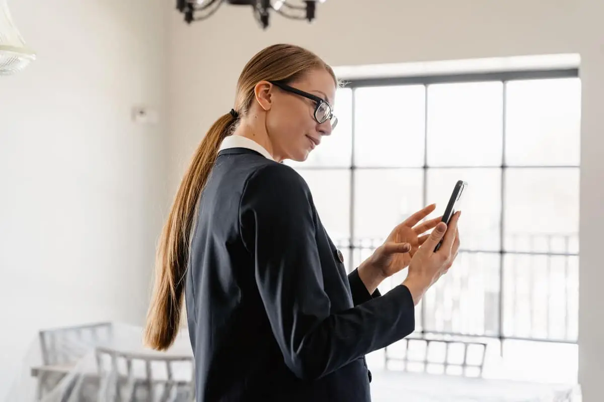 Immobilienmakler: Interessenten per WhatsApp binden
